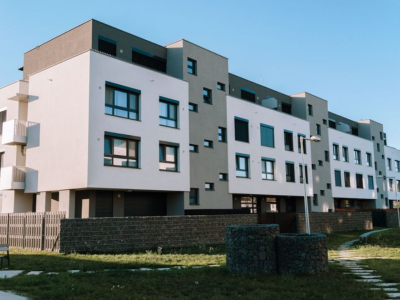 Nový Jantár - Jarovce, Bratislava